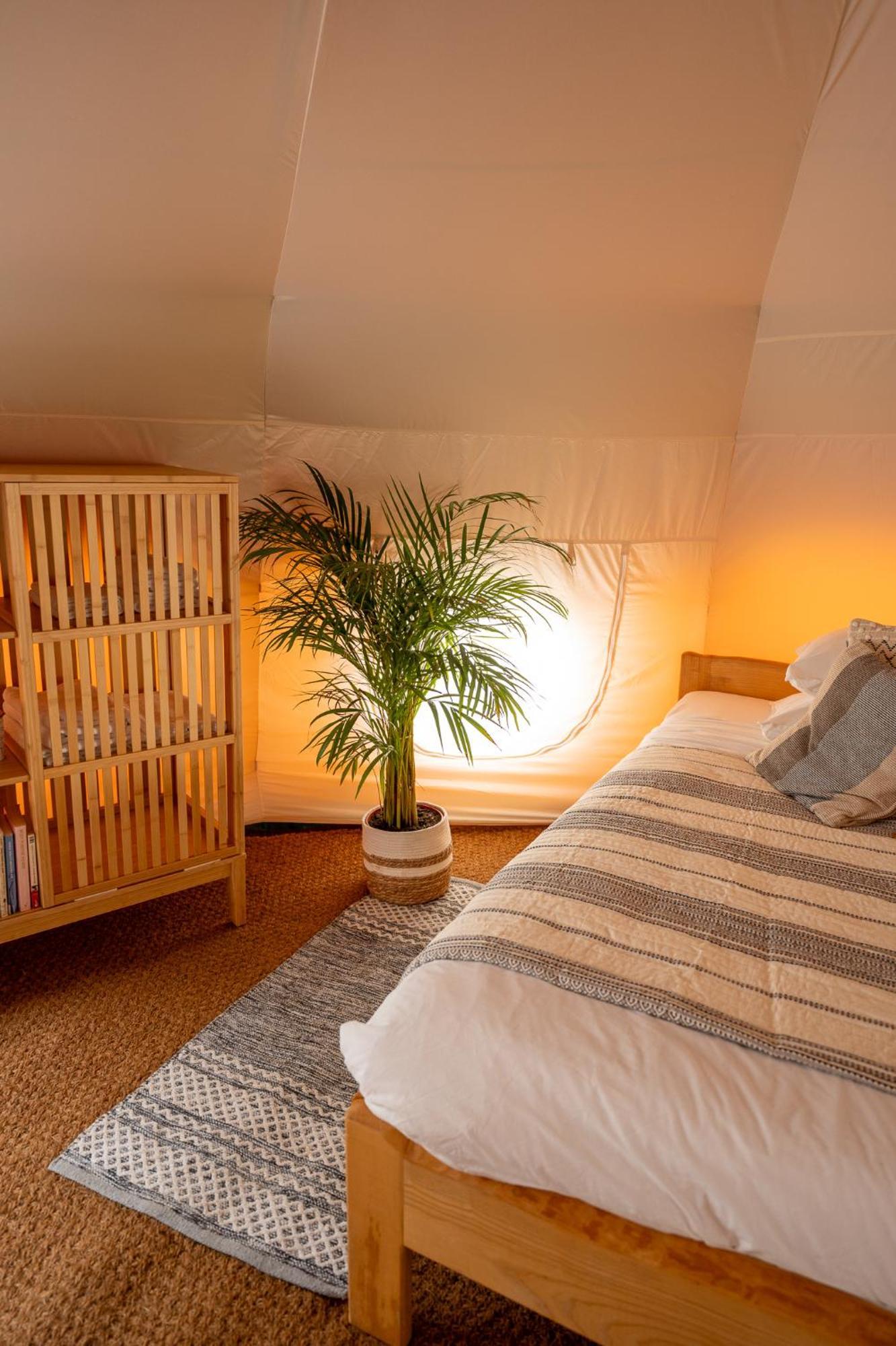 Glamping Gozdna Jasa Hotel โบเว็ก ภายนอก รูปภาพ