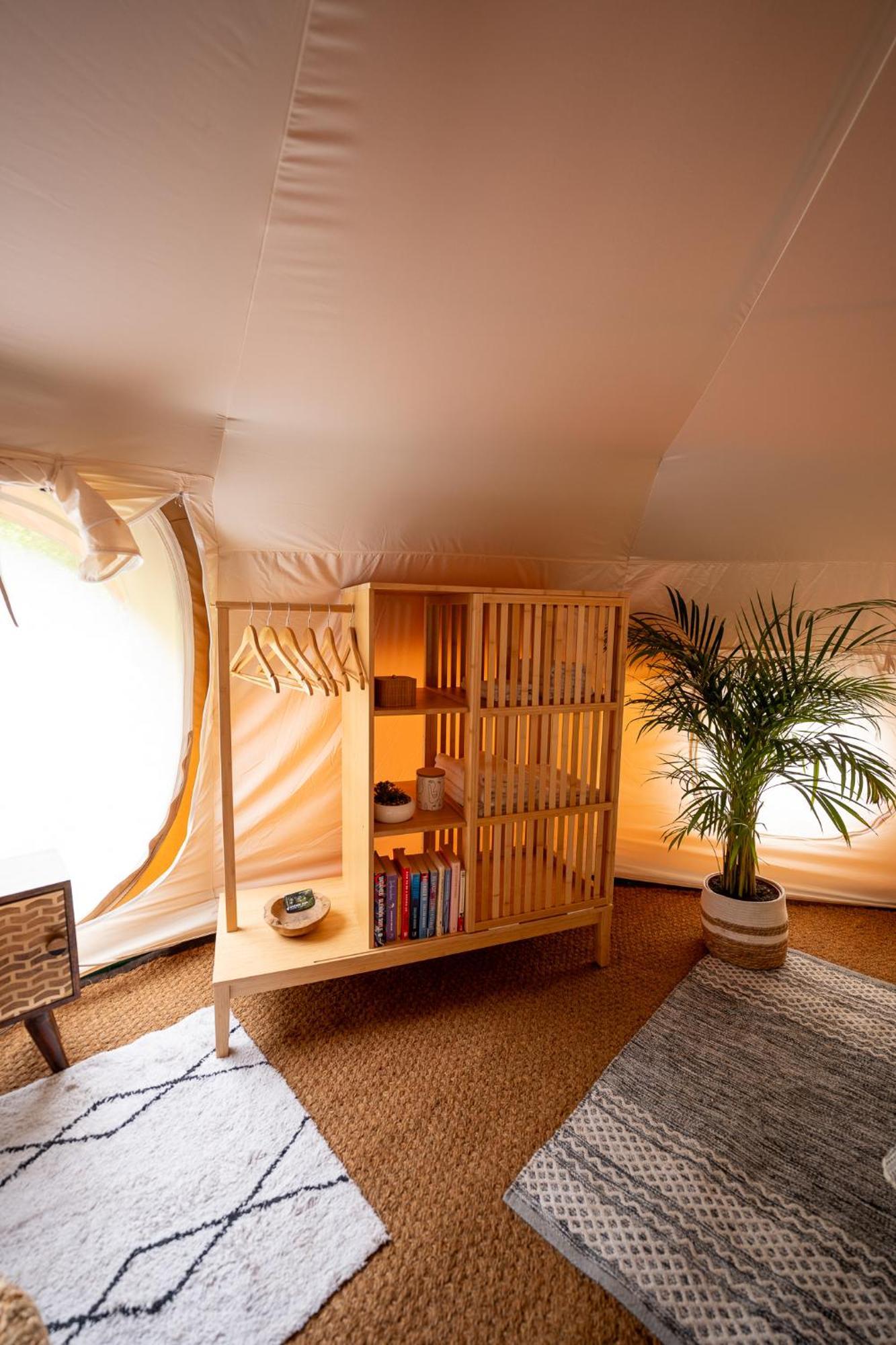 Glamping Gozdna Jasa Hotel โบเว็ก ภายนอก รูปภาพ