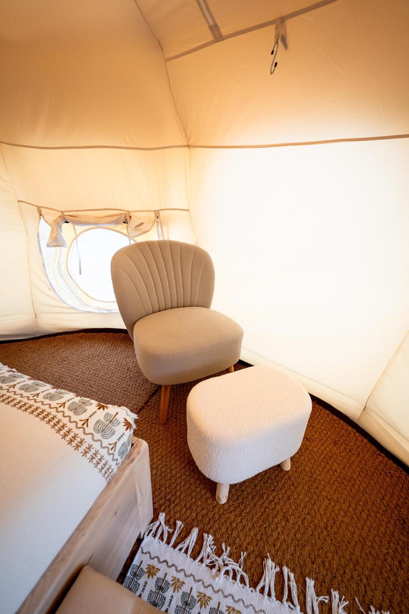 Glamping Gozdna Jasa Hotel โบเว็ก ภายนอก รูปภาพ